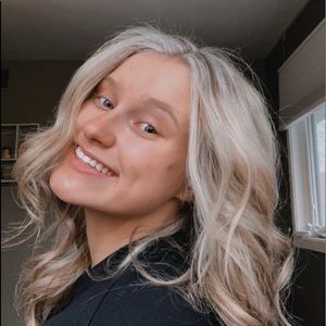 Meet your Posher, Jenna